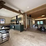 Holiday home Ecologique Accueillant En Sologne Bourbonnaise, Animaux Acceptes, Parking - Fr-1-489-614 Thiel-sur-Acolin