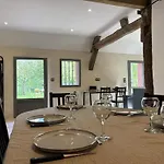 Ecologique Accueillant En Sologne Bourbonnaise, Animaux Acceptes, Parking - Fr-1-489-614 Holiday home