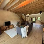 Ecologique Accueillant En Sologne Bourbonnaise, Animaux Acceptes, Parking - Fr-1-489-614 Holiday home Thiel-sur-Acolin