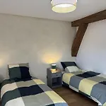 Ecologique Accueillant En Sologne Bourbonnaise, Animaux Acceptes, Parking - Fr-1-489-614 Holiday home Thiel-sur-Acolin